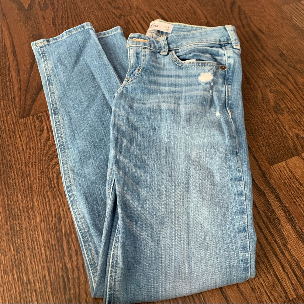Hollister jeans